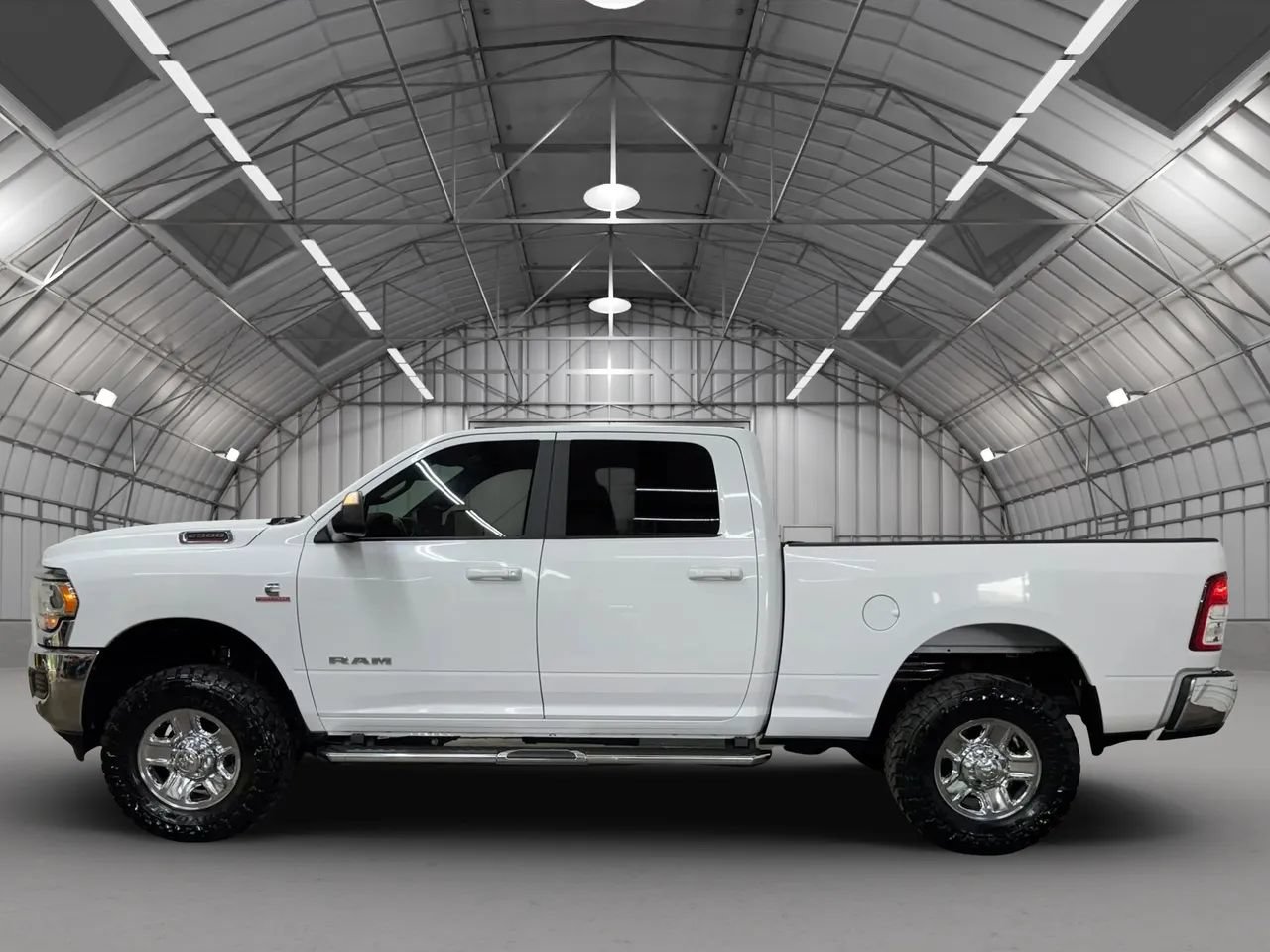 Used 2021 RAM 2500 Big Horn AWD/4WD image 2