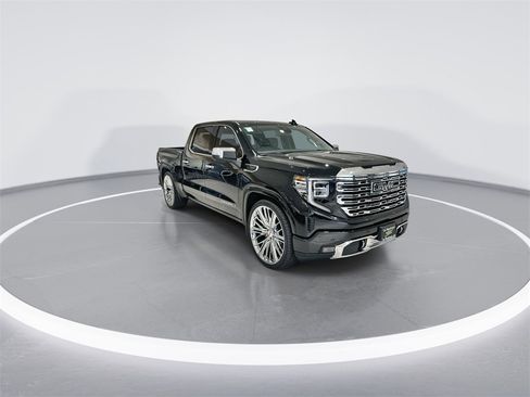 New 2026 GMC Sierra 1500 SLT image 2