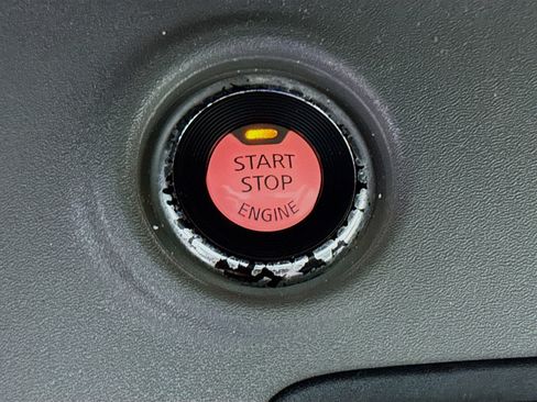 Used 2021 Nissan Frontier SV RWD image 21