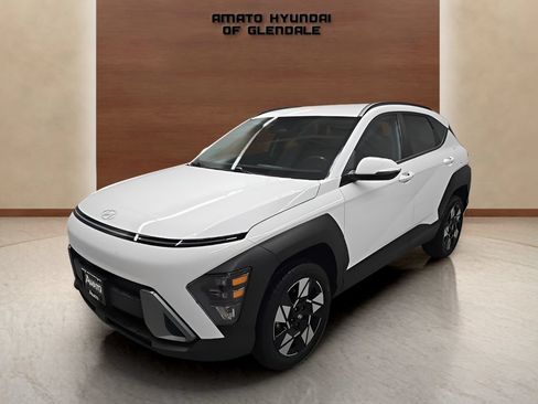 Certified 2024 Hyundai Kona SEL AWD/4WD image 2