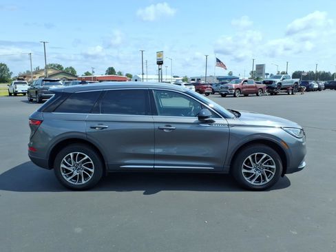Used 2022 Lincoln Corsair AWD w/ Equipment Group 101A image 7