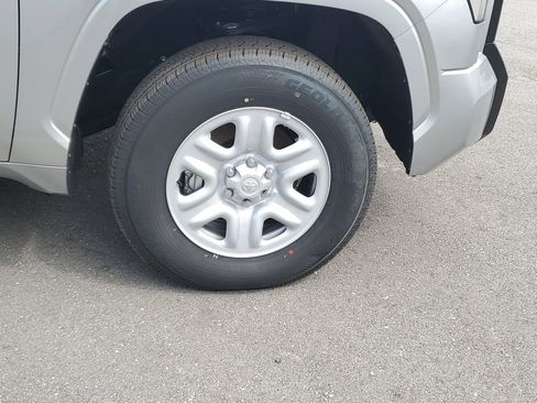 Certified 2026 Toyota Tundra SR AWD/4WD image 6
