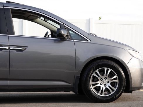 Used 2011 Honda Odyssey EX-L image 29