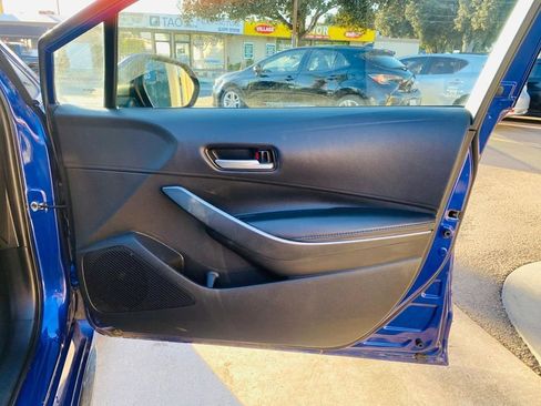 Used 2020 Toyota Corolla SE w/ Carpet Mat Package (TMS) image 24