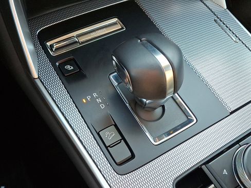 Certified 2024 MAZDA CX-90 Plug-In Hybrid w/ Premium Pkg image 18