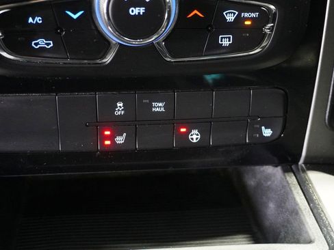 Used 2015 RAM 1500 Sport w/ Remote Start & Security Group image 19