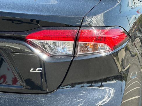 Used 2025 Toyota Corolla LE image 23