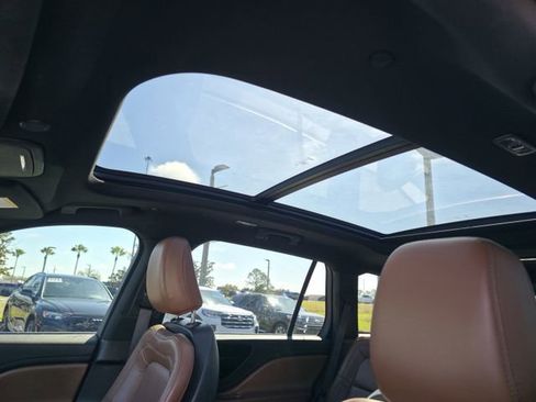 Used 2023 Lincoln Aviator Grand Touring image 16