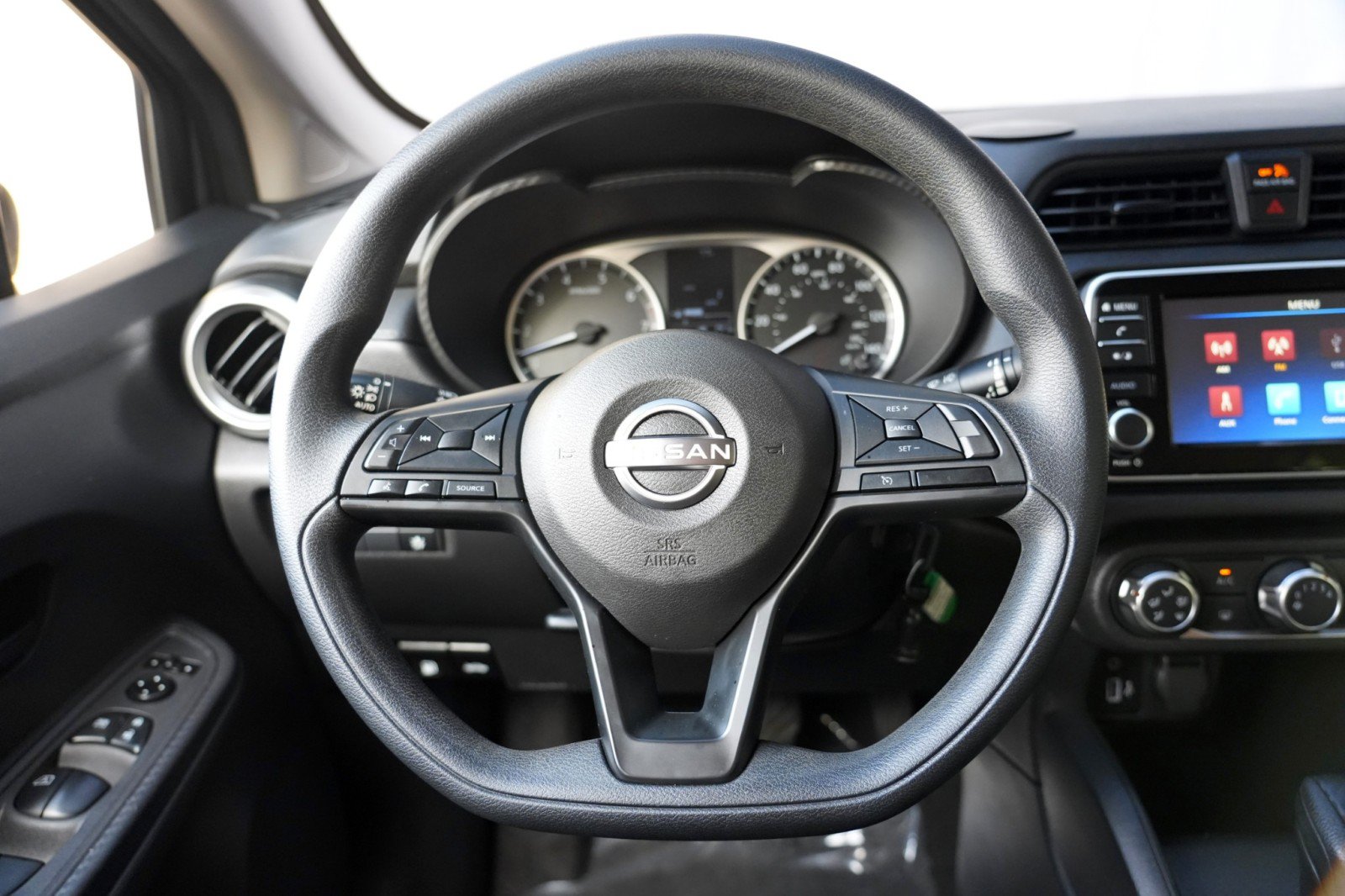 Used 2025 Nissan Versa S w/ Trunk Package FWD image 18
