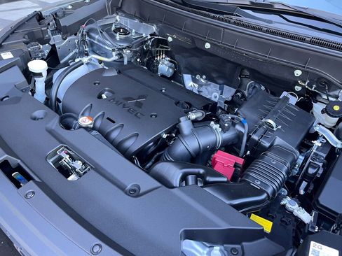 New 2026 Mitsubishi Outlander Sport LE AWD/4WD image 32