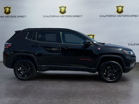 Used 2023 Jeep Compass Trailhawk image 6