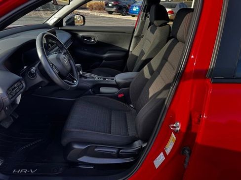 Used 2025 Honda HR-V Sport image 15