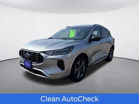 Used 2023 Ford Escape ST-Line w/ Tech Pack #1 AWD/4WD image 4