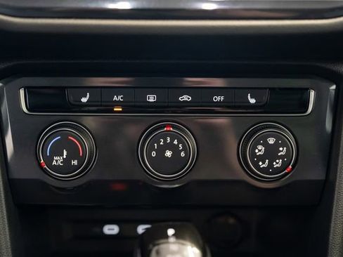 Used 2024 Volkswagen Tiguan Wolfsburg Edition image 12