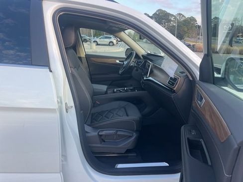 New 2026 Volkswagen Atlas SE FWD image 31