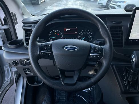 Used 2022 Ford Transit 350 XLT image 21