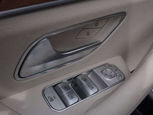 Used 2023 Mercedes-Benz GLE 350 4MATIC image 42