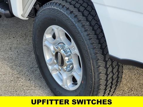 New 2026 Ford F250 XLT w/ FX4 Off-Road Package AWD/4WD image 7