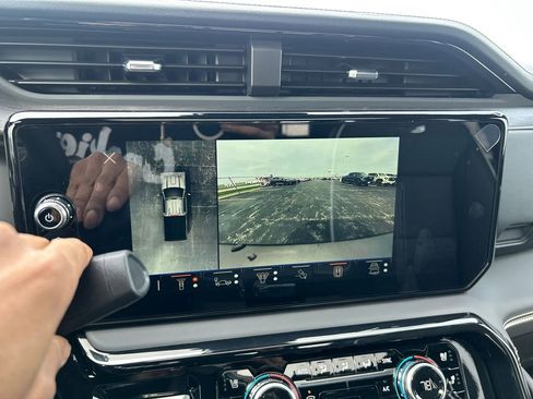 New 2026 GMC Sierra 2500 AT4X image 25