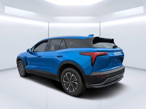 New 2025 Chevrolet Blazer EV LT image 8