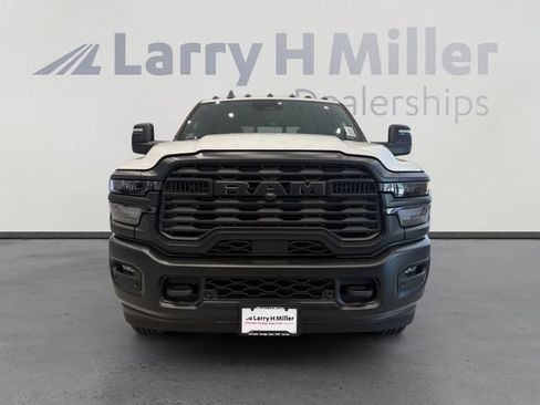 New 2026 RAM 2500 Tradesman AWD/4WD image 8