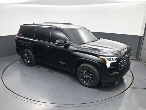 Used 2024 Toyota Sequoia Platinum AWD/4WD image 26
