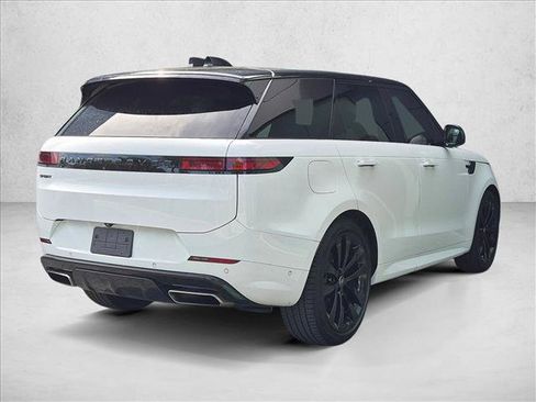 Used 2024 Land Rover Range Rover Sport Dynamic SE AWD/4WD image 5