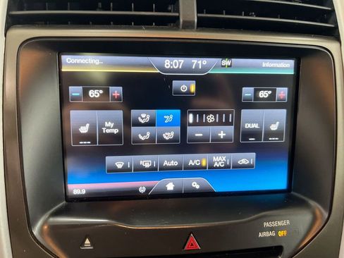 Used 2014 Ford Edge SEL w/ Equipment Group 205A AWD/4WD image 16