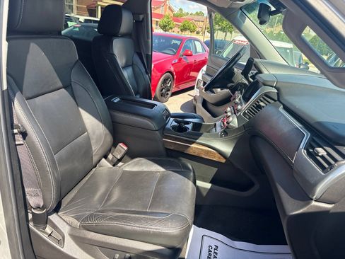 Used 2016 Chevrolet Suburban LT AWD/4WD image 25