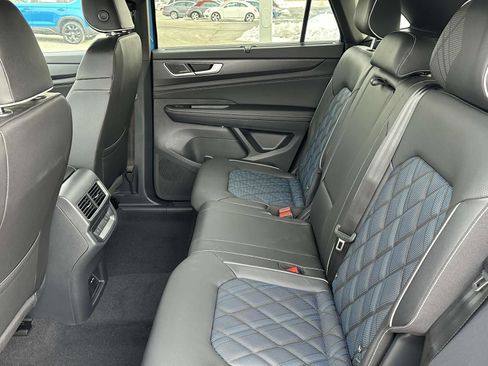 New 2025 Volkswagen Atlas Cross Sport SEL Premium R-Line image 10