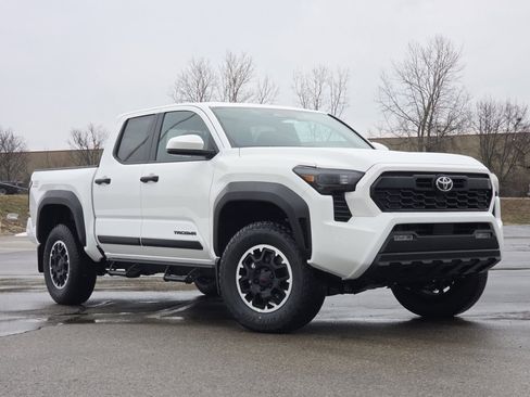 New 2026 Toyota Tacoma TRD Off-Road AWD/4WD image 2