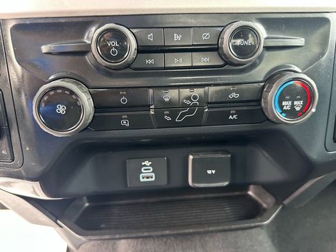 Used 2024 Ford F350 XLT image 39