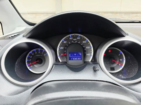 Used 2010 Honda Fit Sport image 15