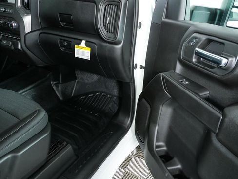 New 2026 GMC Sierra 2500 Pro w/ 1SA Pro Safety Plus Package AWD/4WD image 17
