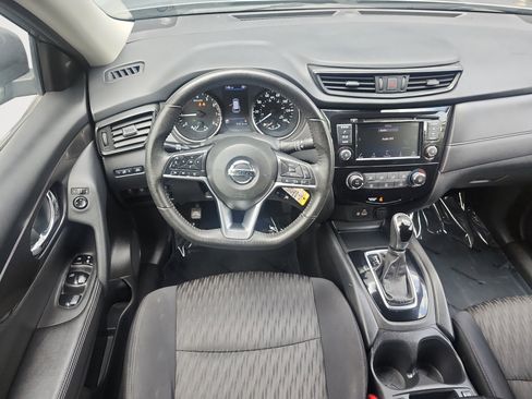 Used 2019 Nissan Rogue S w/ Special Edition Package FWD image 10