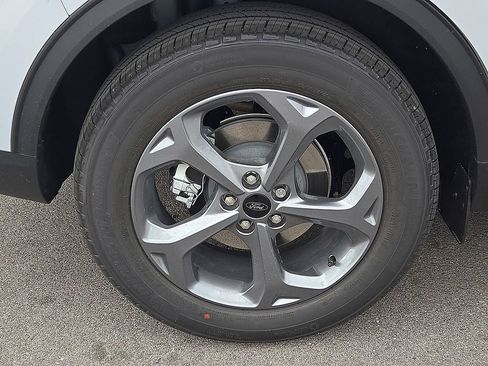 New 2026 Ford Escape ST-Line w/ Tech Pack #1 image 7