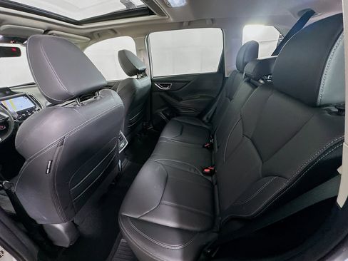 Used 2021 Subaru Forester Limited image 27
