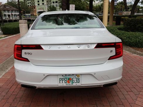 Used 2019 Volvo S90 T5 Momentum image 21