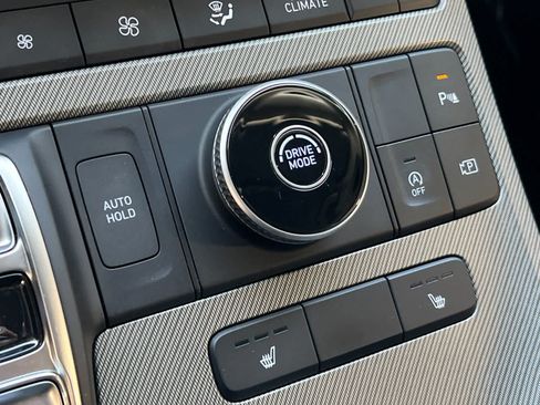 Used 2024 Hyundai Palisade SEL FWD image 22
