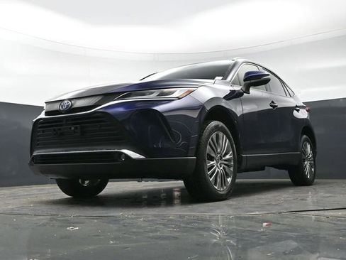 Used 2022 Toyota Venza Limited w/ Advanced Technology Package image 30