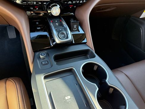 Certified 2025 Acura MDX w/ Technology Package image 29