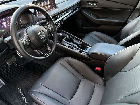 Used 2025 Honda Accord Sport image 10
