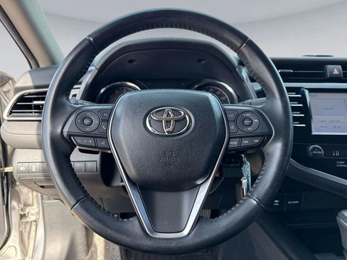 Used 2019 Toyota Camry SE image 26