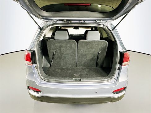 Used 2020 Kia Sorento LX w/ LX I4 Convenience Package image 29