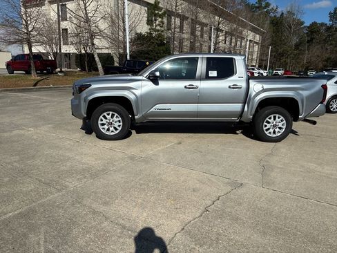 New 2026 Toyota Tacoma SR5 image 2