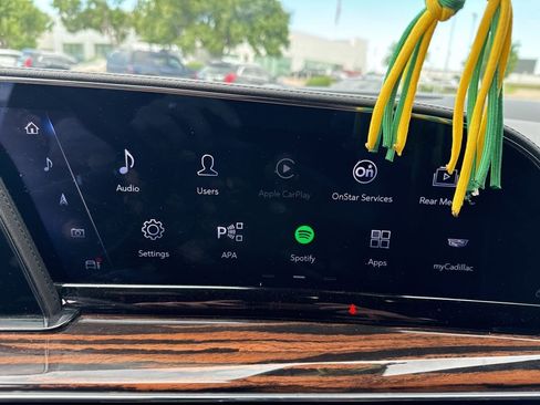 Used 2024 Cadillac Escalade ESV Premium Luxury AWD/4WD image 11