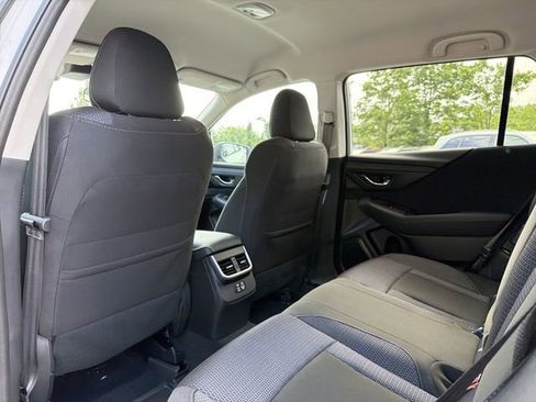 Used 2025 Subaru Outback Premium AWD/4WD image 12