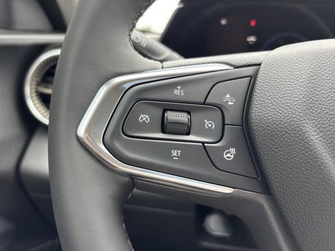 New 2026 Chevrolet Trax ACTIV w/ Driver Confidence Package FWD image 24