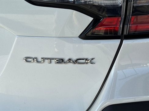 Used 2025 Subaru Outback Premium image 8