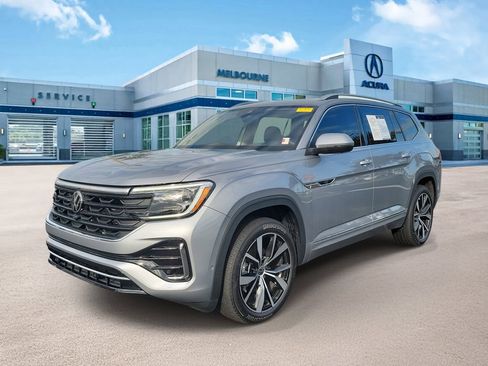 Used 2024 Volkswagen Atlas SEL Premium R-Line image 3